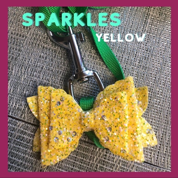 #14 🐾Dog Leash and Detachable Bow Set in Sparkles🐾 - Picture 13 of 16